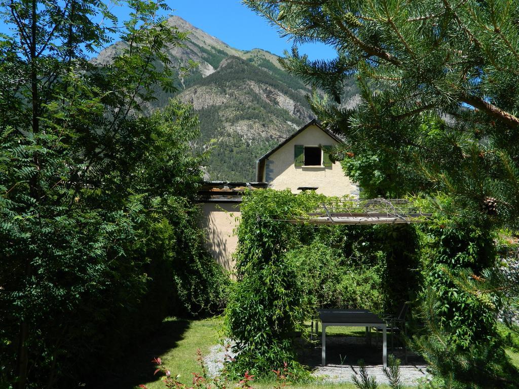 Gîtes la Mexicaine Jausiers Exterior foto